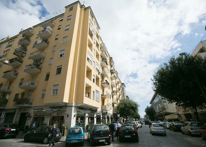 Benvenuti Al Sud Naples